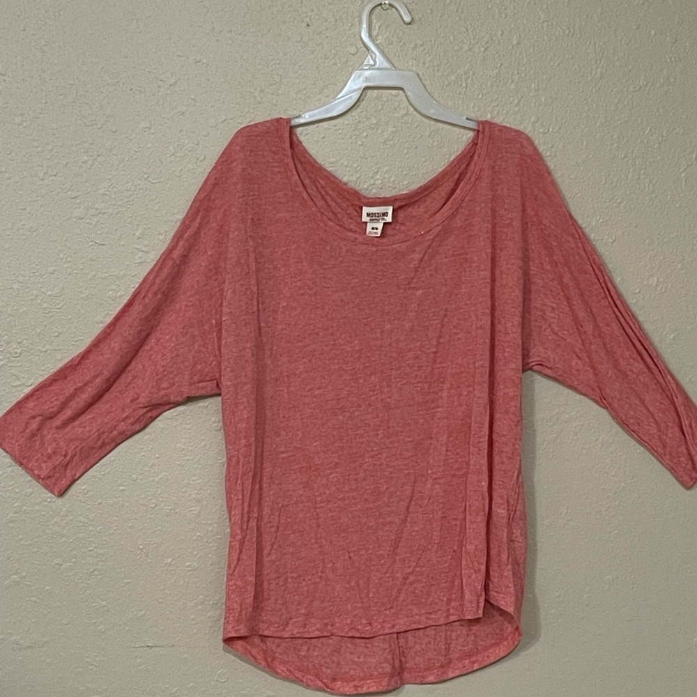 Coral 3/4 sleeve mossimo shirt size medium